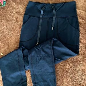 Lululemon Bootcut Legging